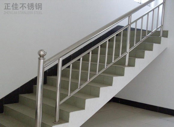 060c3e32c027be3656b006250d64c807 楼梯扶手不锈钢管规格
